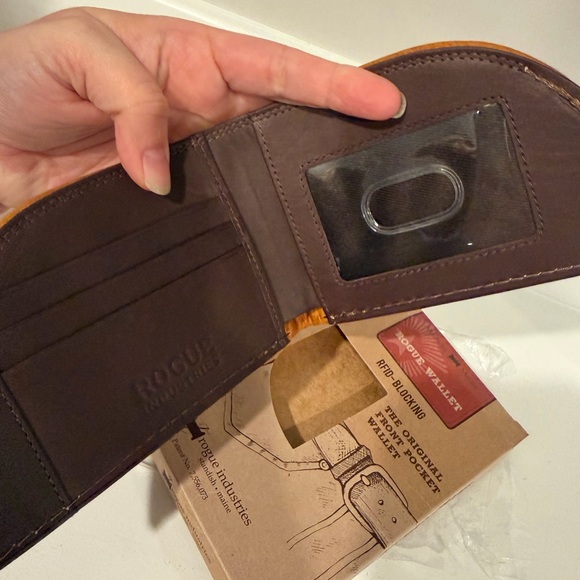 Rogue Genuine Bison Leather Front Pocket Wallet - Brown - Picture 2 of 3